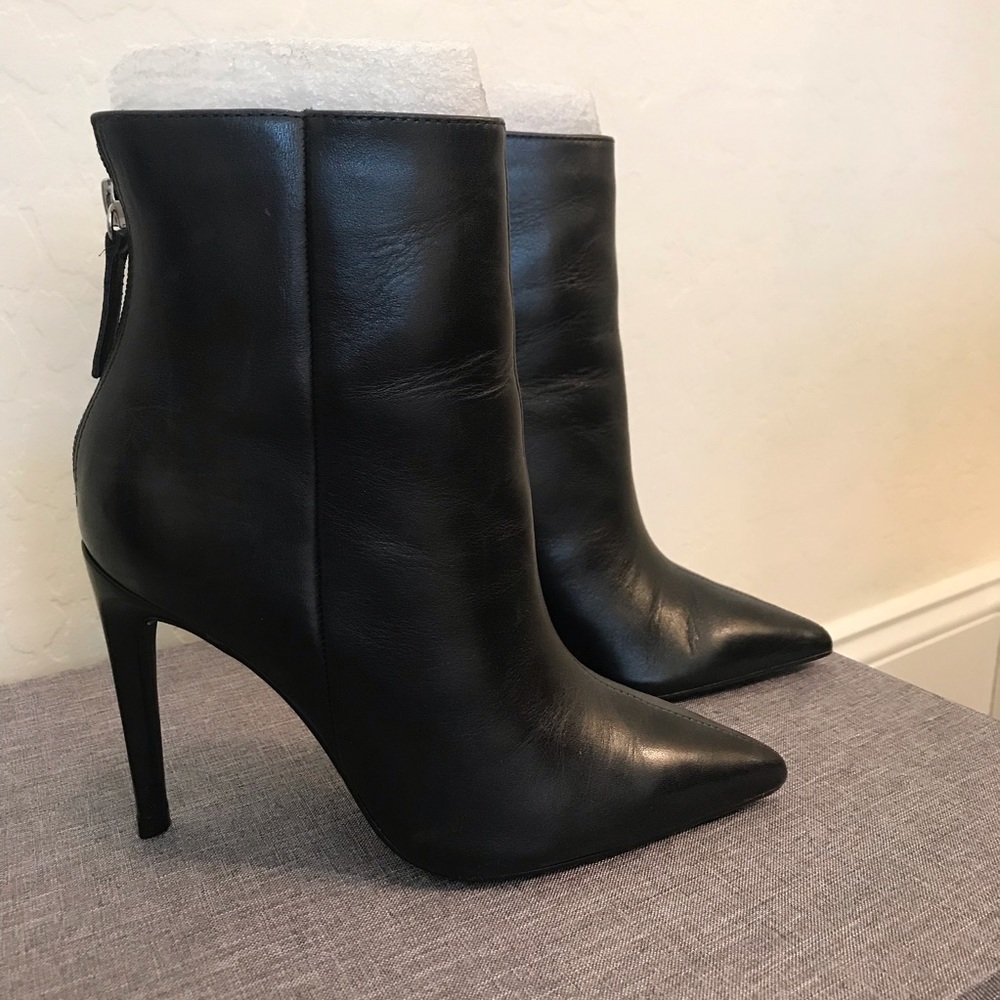 Steve Madden Halena Stilleto Bootie